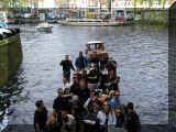 Amsterdam 010430_171.JPG (214880 bytes)