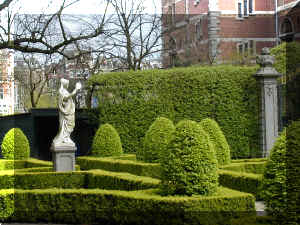 Amsterdam 010430_142.JPG (222222 bytes)