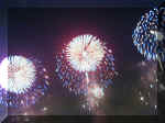 Fireworks NY 0007_021.JPG (211743 bytes)