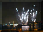 Fireworks NY 0007_034.JPG (218300 bytes)