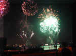Fireworks NY 0007_073.JPG (225231 bytes)