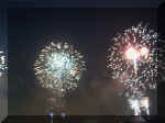 Fireworks NY 0007_137.JPG (216625 bytes)