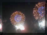 Fireworks NY 0007_143.JPG (208093 bytes)